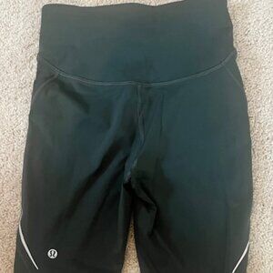 2 pairs of LULULEMON Base Pace HR Short 8" Refelective Size 4 - Grey & Green!